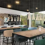 Hampton By Hilton Hotel