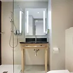 Hampton By Hilton 3*