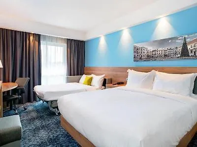 Hampton By Hilton 3*