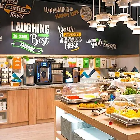 Hampton By Hilton Hotel 3*