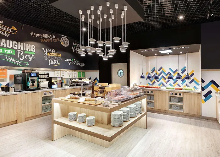 Hotel Hampton By Hilton 3*