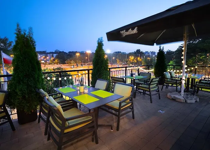 Hampton By Hilton 3*